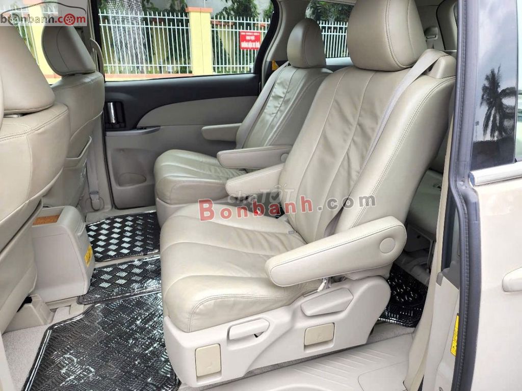 Toyota Previa GL 2.4 AT 2010 - 599 Triệu. Mua bán Ô tô tại Thành phố Thủ Đức Tp Hồ Chí Minh được đăng bởi Mỹ Linh hình 7