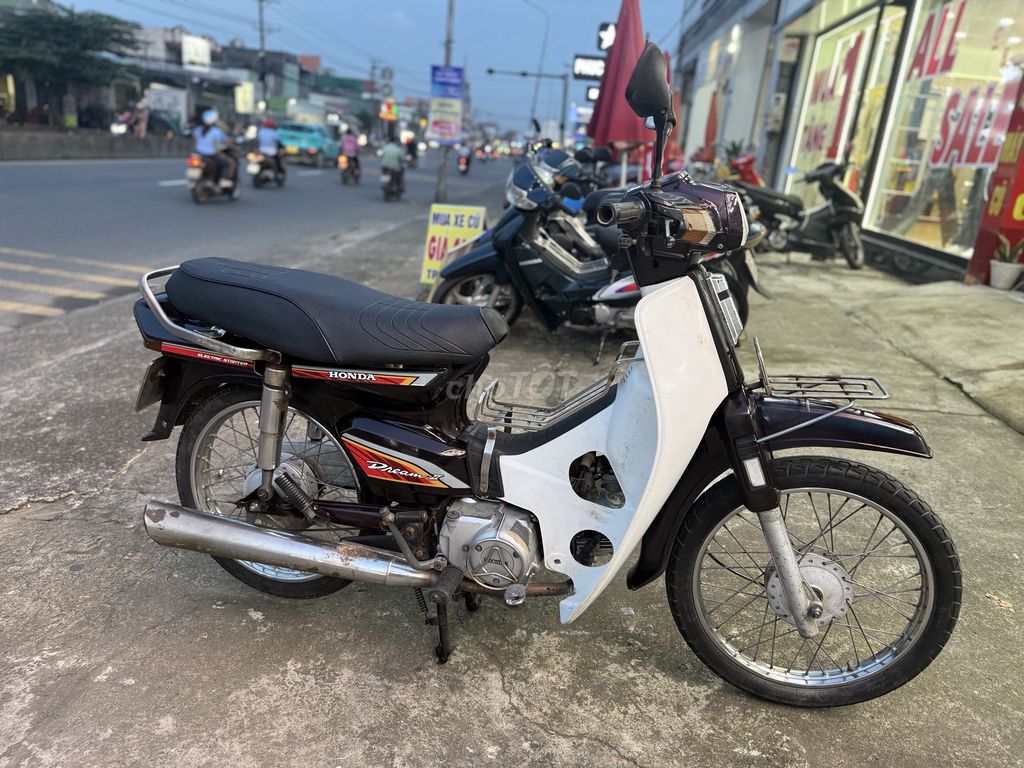 Dream Hàn Quốc , xe đẹp , máy cực êm ngon. Mua bán Xe máy tại Huyện Trảng Bom Đồng Nai được đăng bởi Trần đình trung  hình 1