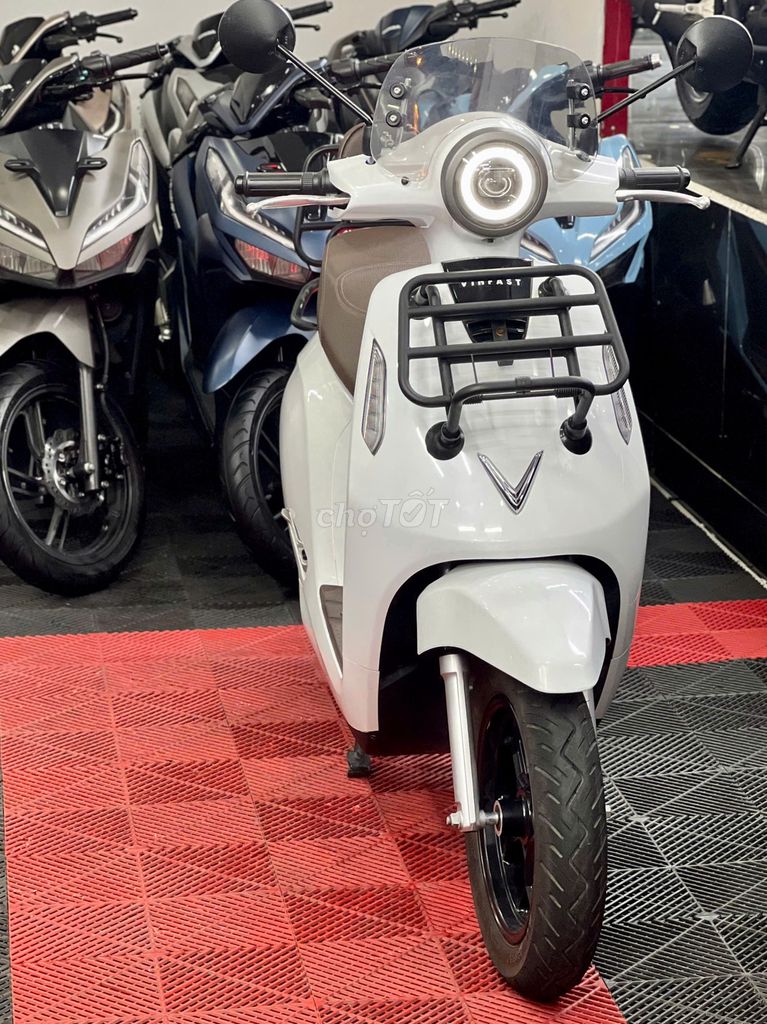 💥Vinfast EvoNeo 2000km BSTP 9 chủ ký giấy like new. Mua bán Xe máy tại Thành phố Thủ Đức Tp Hồ Chí Minh được đăng bởi XE MÁY THỦ ĐỨC hình 3