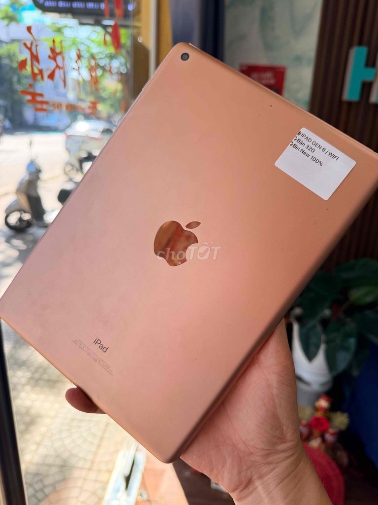 🍎SALE  IPAD GEN 6 / Bản Wifi. Mua bán Máy tính bảng tại Thành phố Huế Thừa Thiên Huế được đăng bởi Hoàng Lộc Smartphone  hình 1