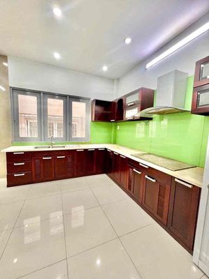 Townhouse 80 m² · 5 bed · Đường Số 24A