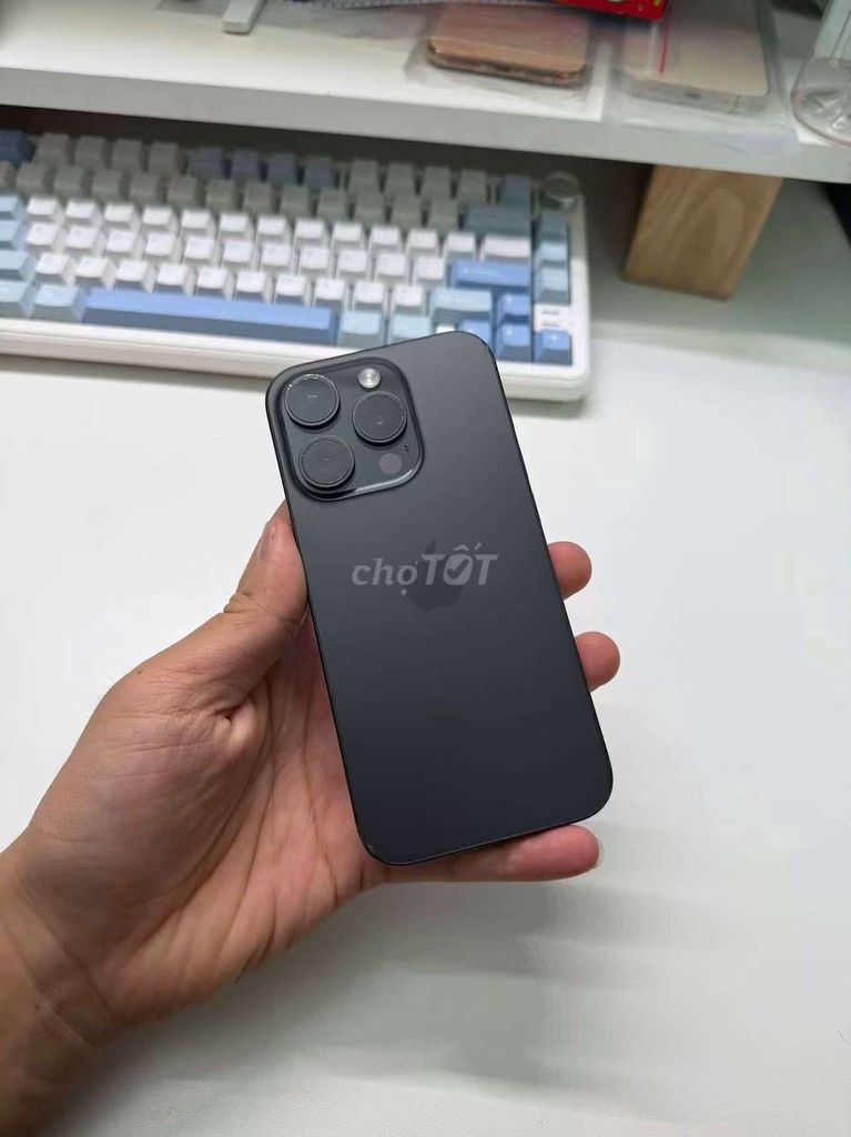 Iphone 15 Pro quốc tế còn đẹp full,pin còn 88%. Mua bán Điện thoại tại Quận Sơn Trà Đà Nẵng được đăng bởi Nhi hình 1