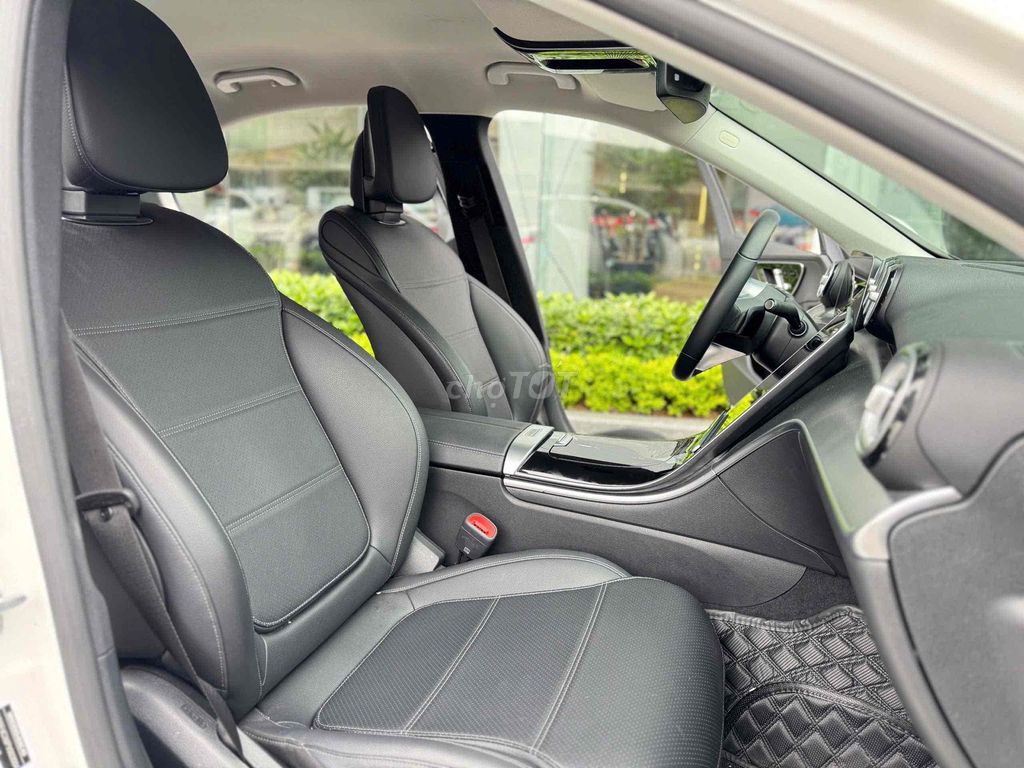 Mercedes Benz C200 Avantgarde 2023 đăng kí 2024. Mua bán Ô tô tại Quận Nam Từ Liêm Hà Nội được đăng bởi Đại lý Toyota Mỹ Đình hình 6