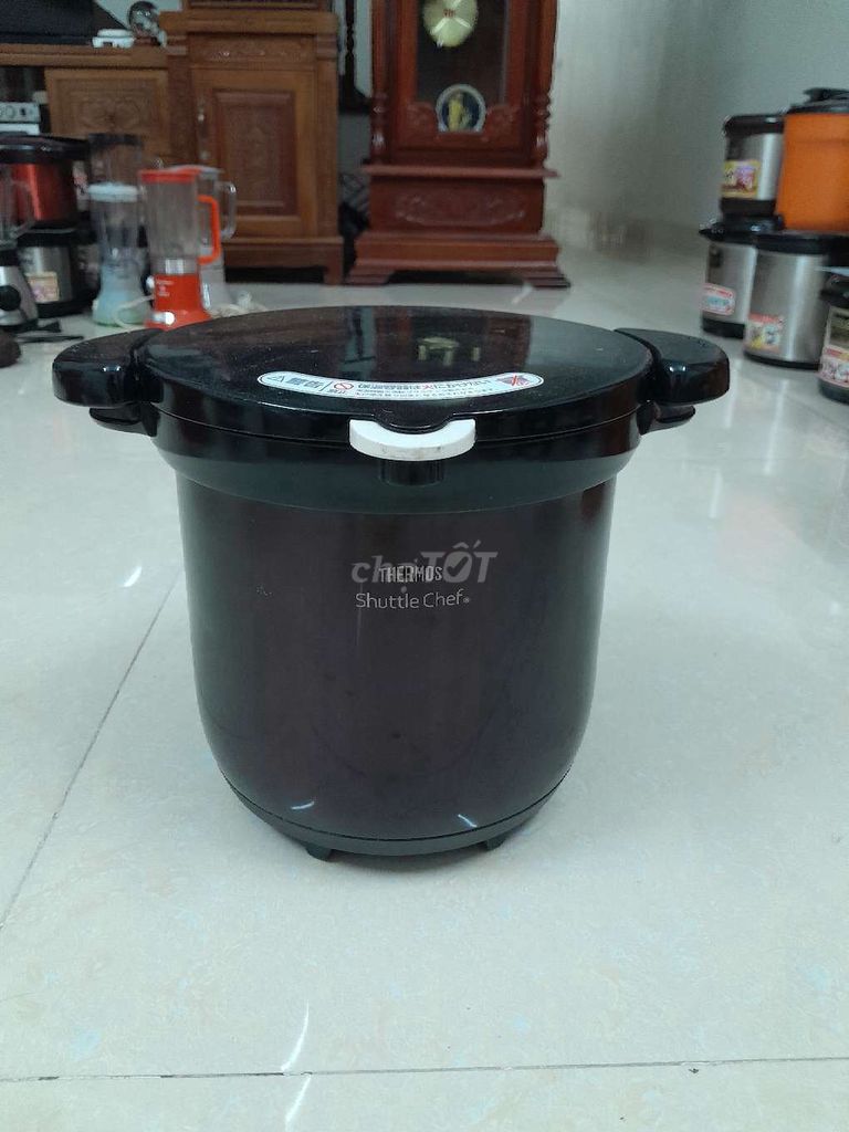 Nồi ủ nhiệt Thermos Shuttle Chef 4.5L Nhật Bản cũ. Mua bán Dụng cụ nhà bếp tại Thành phố Chí Linh Hải Dương được đăng bởi Anh Nguyen hình 1