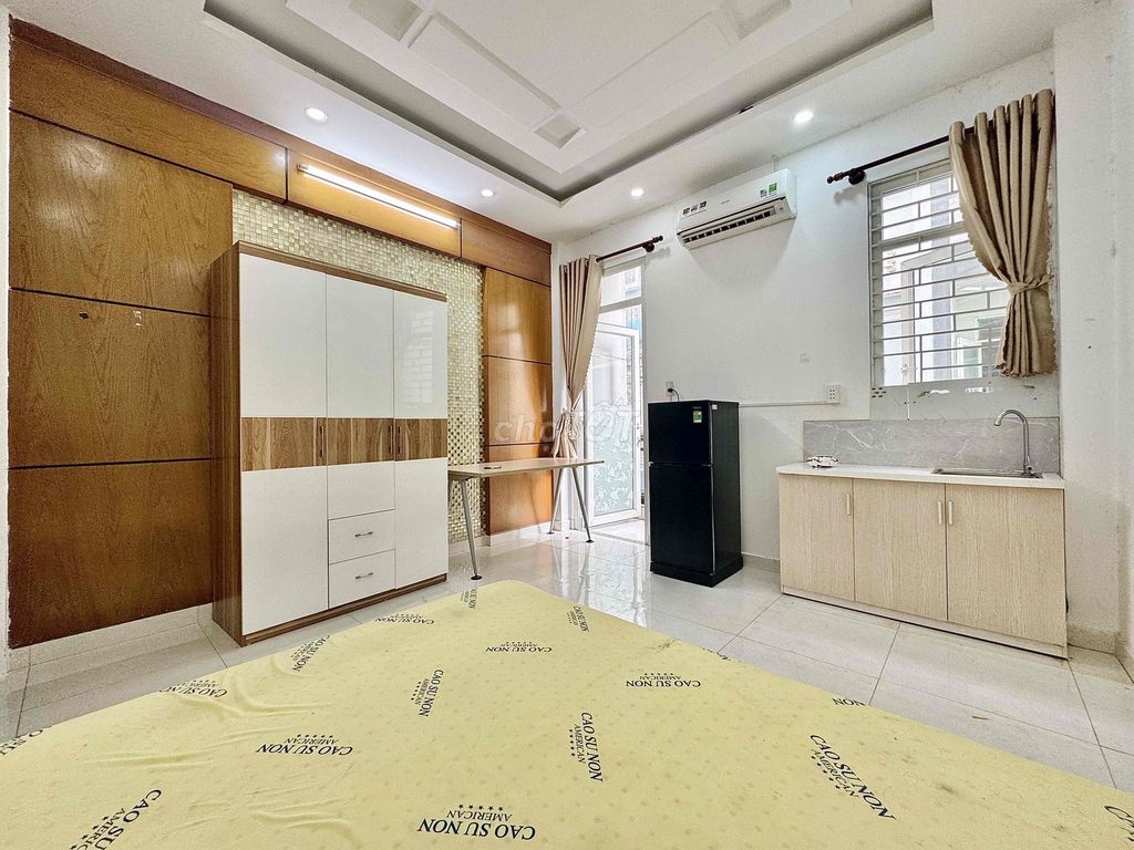 CHO THUÊ PHÒNG CỬA SỔ BAN CÔNG FULL NỘI THẤY ĐƯỜNG NGUYỄN PHÚC CHU