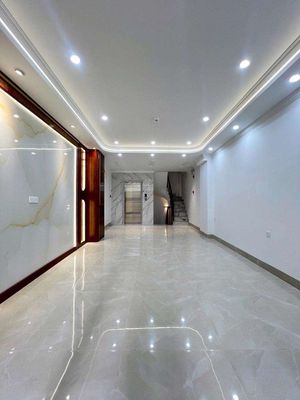 Xuân La Tây Hồ 36m2 x 6 tầng thang máy, full nội thất ở ngay.