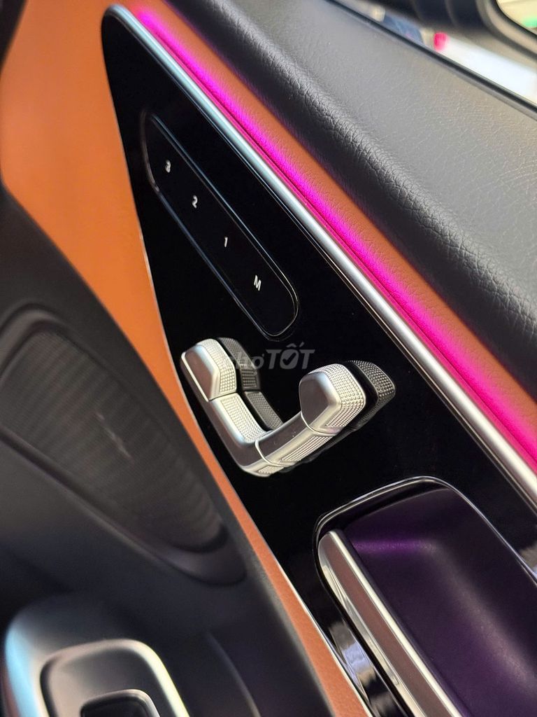 Mercedes C Class 2022 C200 Avantgarde siêu lướt. Mua bán Ô tô tại Quận Tân Bình Tp Hồ Chí Minh được đăng bởi Nguyễn Tấn Nguyên Phong hình 7