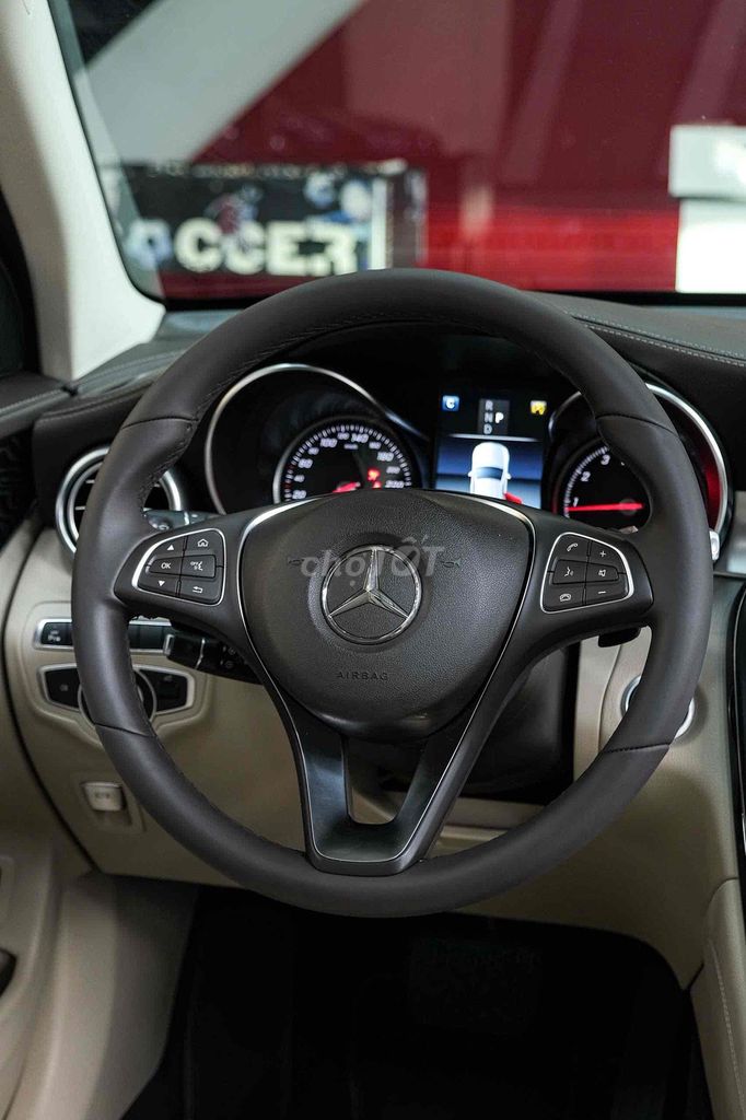 Mercedes GLC 300 4Matic 2019 - 61000 km. Mua bán Ô tô tại Quận 7 Tp Hồ Chí Minh được đăng bởi Quý Auto Nam Sài Gòn hình 14