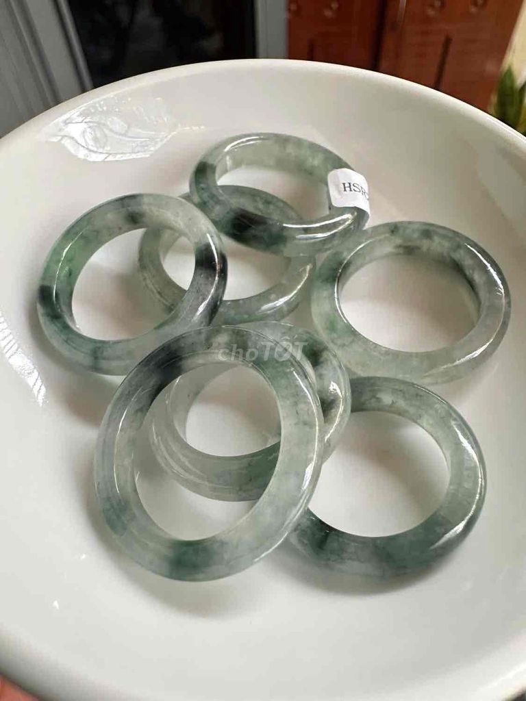 Nhẫn Ngọc Nữ Xanh Lá Size 16+, 18. Mua bán Phụ kiện thời trang khác tại Thành phố Vũng Tàu Bà Rịa - Vũng Tàu được đăng bởi suboy hình 1