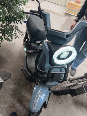 Xe máy điện DK Bike Apollo Xám xanh