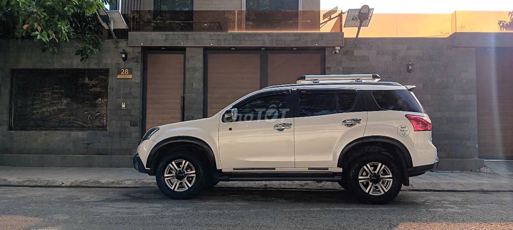 Isuzu Mu X 2017 3.0 4X2 AT - 51000 km. Mua bán Ô tô tại Thành phố Thủ Đức Tp Hồ Chí Minh được đăng bởi Thanh hình 1