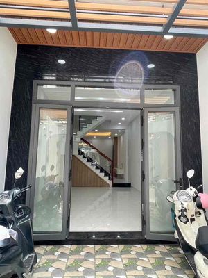 Bán nhà MT kế Đầm Sen - Tân Phú, nở hậu 10.6 tỷ mới tinh vào ở ngay. Mua bán nhà ở tại Quận Tân Phú Tp Hồ Chí Minh được đăng bởi Yến
