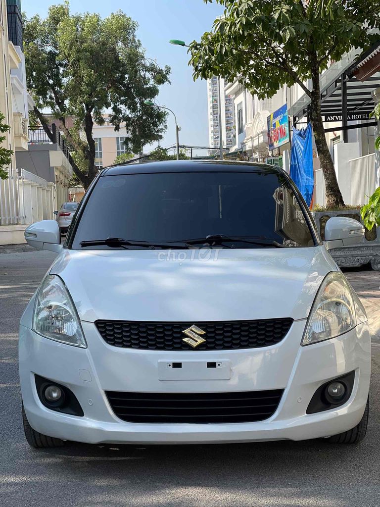 Suzuki Swift 1.4 AT phiên bản Special 2015