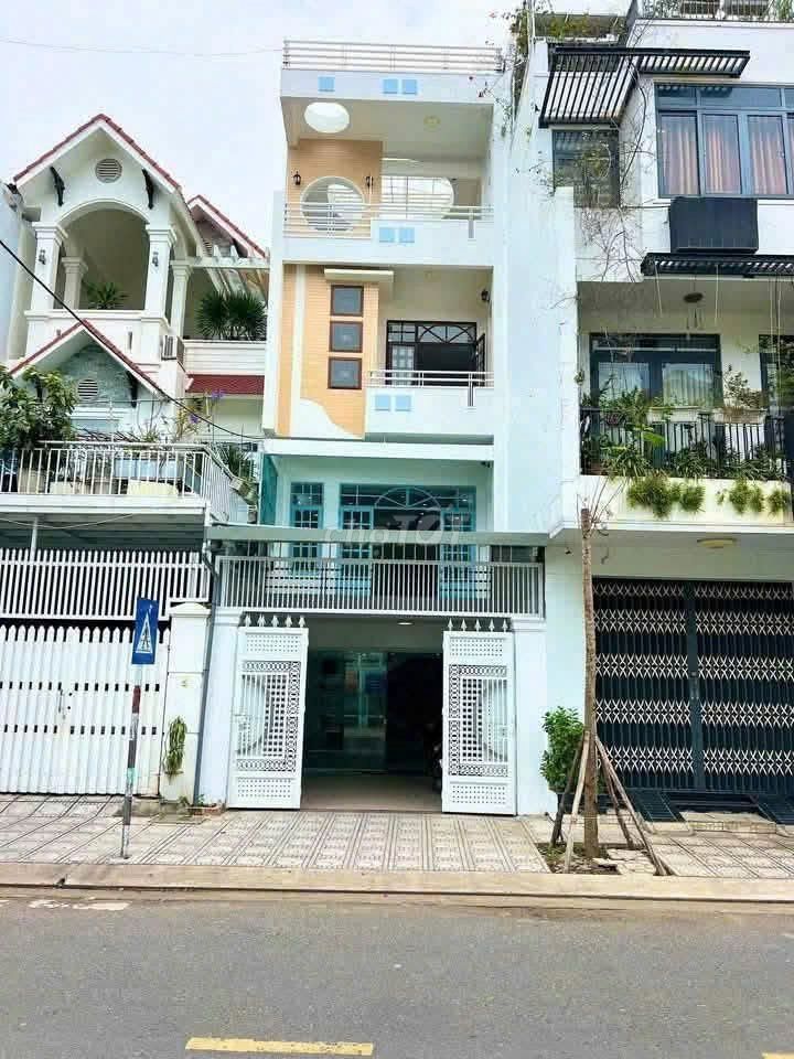 CHO THUÊ NHÀ KINH DOANH 4 TẦNG 6 PHÒNG LỚN KHU BÀN CỜ GIÁ 30 TRIỆU