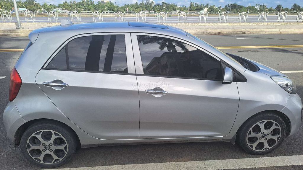 Picanto Nhập 2013 cửa sổ trời (hiếm). Mua bán Ô tô tại Quận Ninh Kiều Cần Thơ được đăng bởi HT hình 3