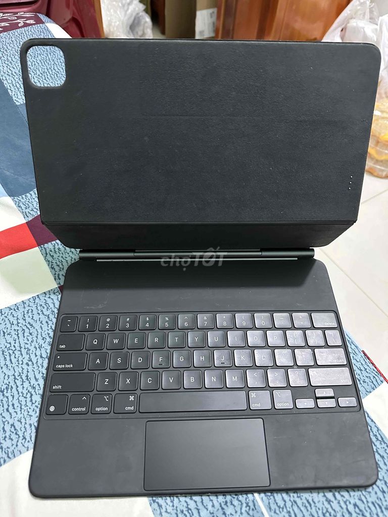Bàn phím iPad Pro 12.9 gen 6 2022. Mua bán Máy tính bảng tại Huyện Châu Phú An Giang được đăng bởi Thanh Nhã A-SY Official hình 1