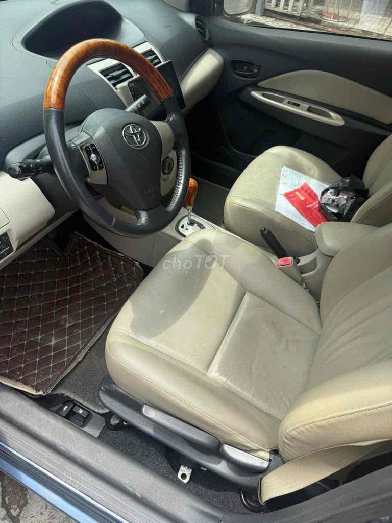 Toyota Vios 2008 Автомат Серый 69000 км