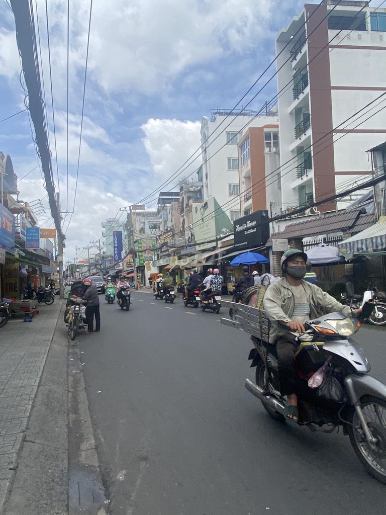 SIÊU PHẨM MẶT TIỀN CHỢ NGAY CÔNG VIÊN LÀNG HOA 7M NGANG