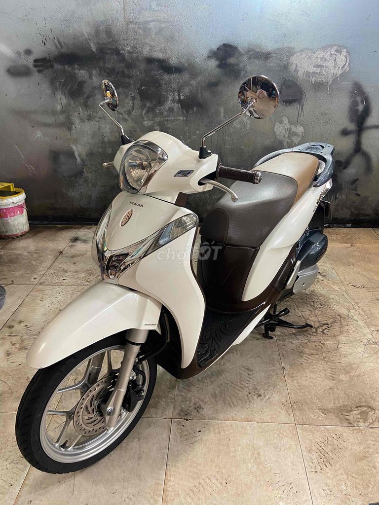 sh mode xe đẹp máy zin êm chất. Mua bán Xe máy tại Thành phố Dĩ An Bình Dương được đăng bởi Cửa Hàng Xe Máy Huy Khoa  hình 4