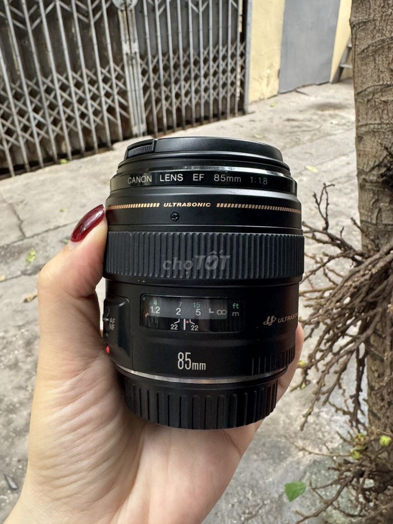 Ống kính Canon EF 85mm F1.8 USM. Mua bán Máy ảnh, Máy quay tại Quận Đống Đa Hà Nội được đăng bởi Nhược Doanh hình 1