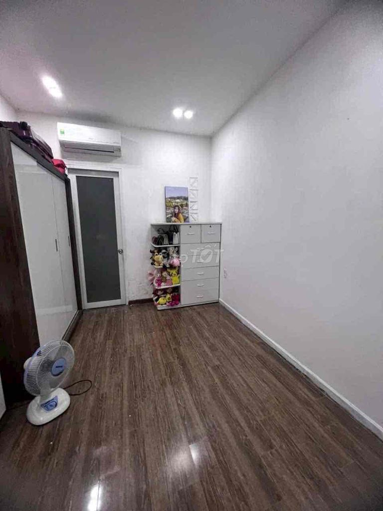 Cho Thuê Nhà 2Pn 3Wc Full Nội Thất Hẻm 49 Đường 51