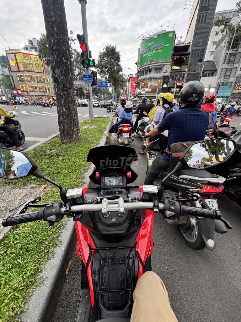 Honda Adv Chính chủ - đẹp - máy zin êm. Mua bán Xe máy tại Quận 1 Tp Hồ Chí Minh được đăng bởi trần thức hình 3