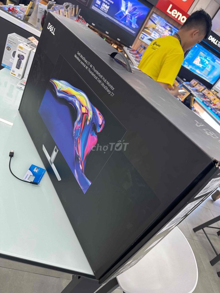 Dell UltraSharp 27 4K 27 inch Bạc. Mua bán Phụ kiện (Màn hình, Chuột...) tại Quận Hải Châu Đà Nẵng được đăng bởi Thanh Tuấn hình 1