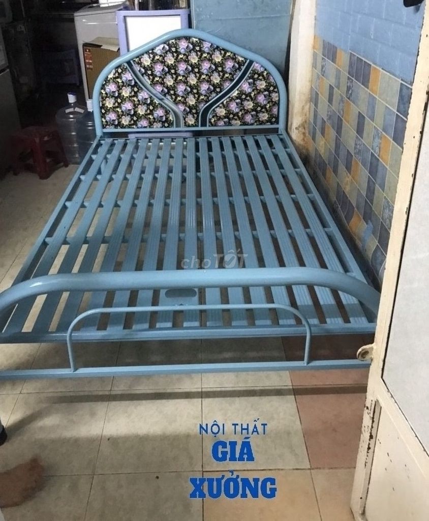 Giường ngủ mới --- giường sắt giao nhanh ạ -----. Mua bán Giường, chăn ga gối nệm tại Quận Bình Tân Tp Hồ Chí Minh được đăng bởi Nội thất giá xưởng TL hình 1