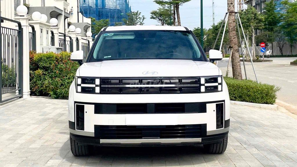 Hyundai Santafe2.5 Exculusive 2024 - chạy zin 1,8v. Mua bán Ô tô tại Quận Bắc Từ Liêm Hà Nội được đăng bởi Hoàng Nga hình 1