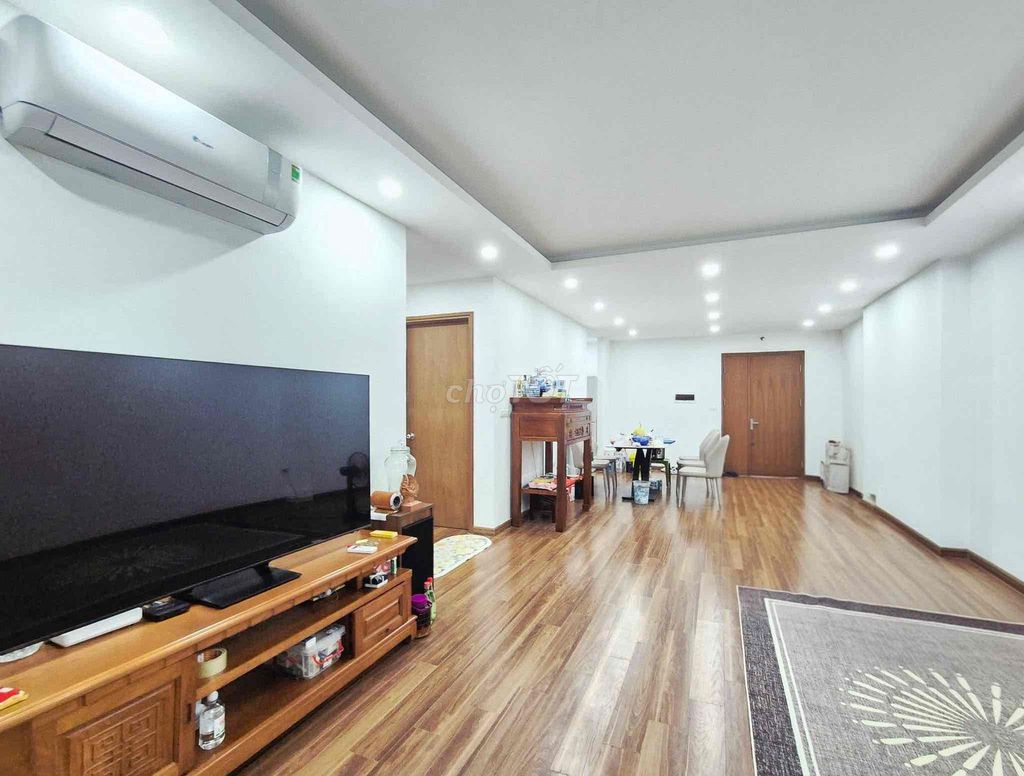 Vừa chào bán căn CC cực mới mặt phố Trần Hoà-Lô góc-Sổ đỏ 125m;4N,
