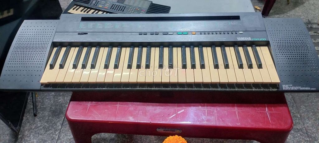 Đàn Piano Yamaha PSR-100 như hình