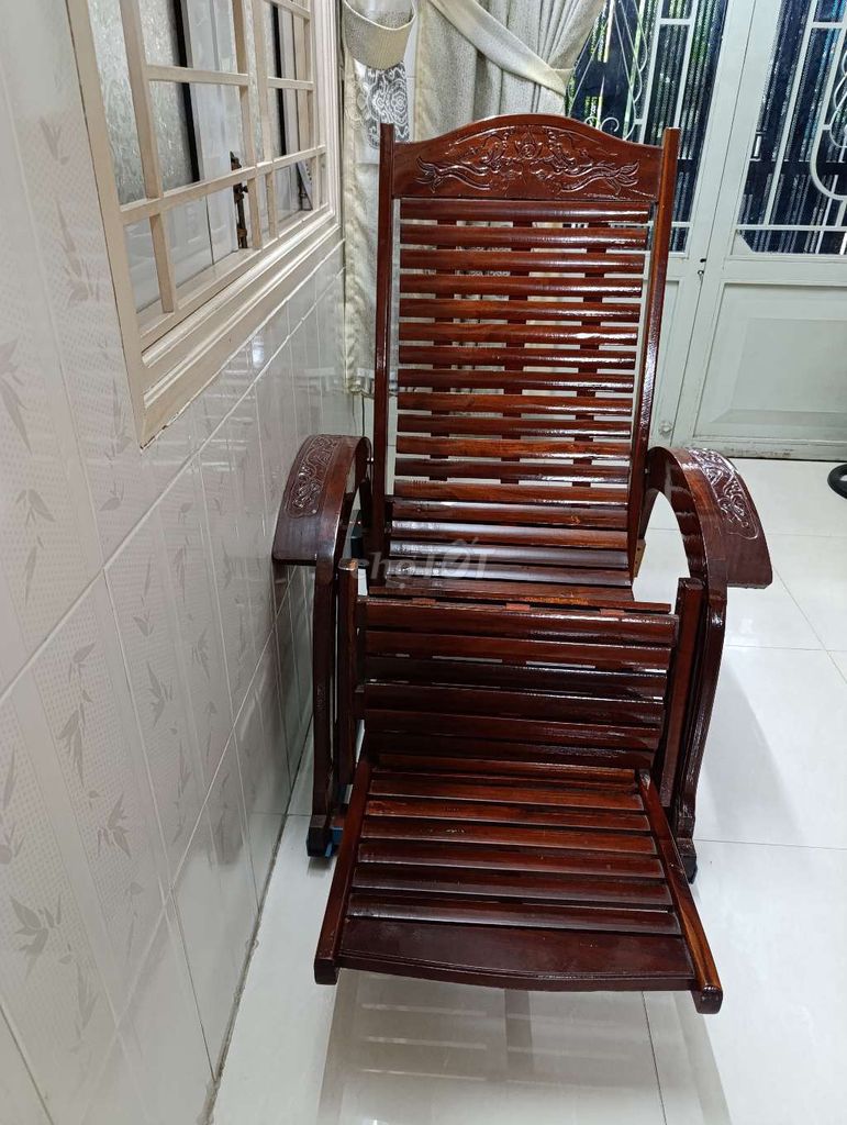 Ghế thư giãn Gỗ Nâu Mới. Mua bán Bàn ghế tại Quận Bình Thạnh Tp Hồ Chí Minh được đăng bởi Nguyễn Thị Hoàng Dung  hình 1