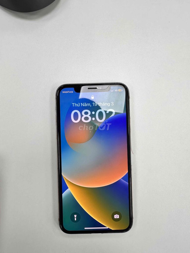 Apple iPhone Xs 256GB Bạc LLA. Mua bán Điện thoại tại Quận Cẩm Lệ Đà Nẵng được đăng bởi Thu mua xe cũ hình 1