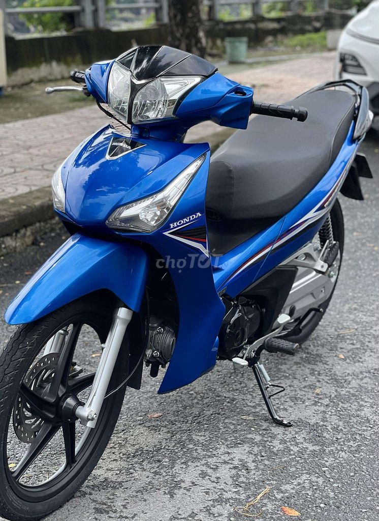 Fu úp wave i góp đưa 11 củ nhận xe. Mua bán Xe máy tại Quận 8 Tp Hồ Chí Minh được đăng bởi Đặng Thái Hòa hình 1