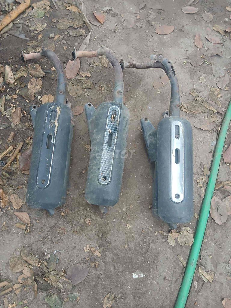 Anh em tháo xe chia lại. Mua bán Phụ tùng xe tại Huyện Nhà Bè Tp Hồ Chí Minh được đăng bởi le huu tri hình 1