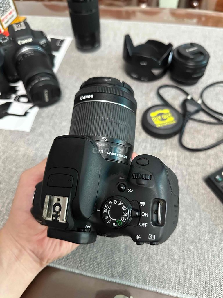 Máy ảnh Canon DSLR Đen Like New. Mua bán Máy ảnh, Máy quay tại Quận Bình Tân Tp Hồ Chí Minh được đăng bởi Phạm Phú Duy hình 1