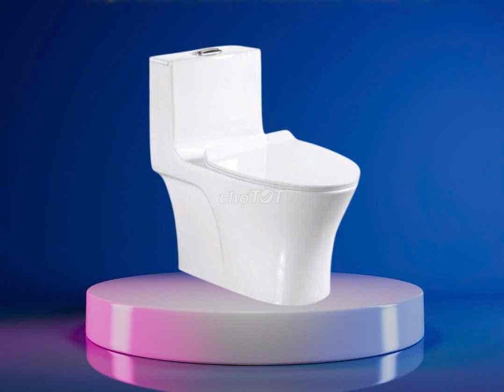 Bồn cầu men sứ trắng xả xoáy. Mua bán Thiết bị vệ sinh, nhà tắm tại Quận Tây Hồ Hà Nội được đăng bởi Phương ly hình 1