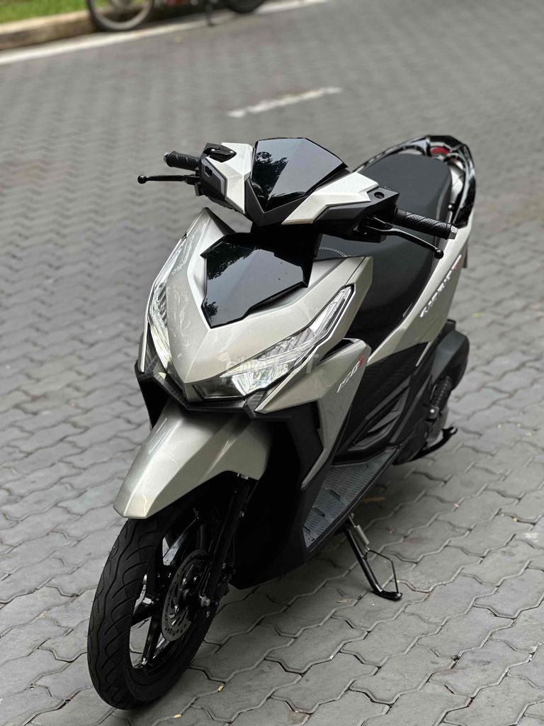 Honda Vario 150 2017 с бронзовым перламутром