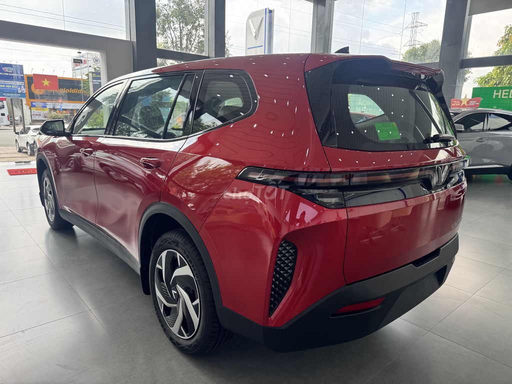 LlMO GREEN, 7 chỗ, có SẴN XE, xuất hoá đơn liền. Mua bán Ô tô tại Quận Bình Tân Tp Hồ Chí Minh được đăng bởi VÕ LONG HẢI VinFast Chevrolet hình 6