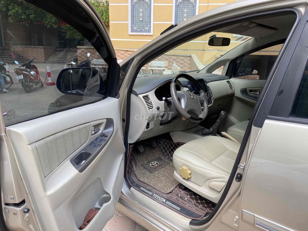 Toyota Innova 2016 2.0E - 90000 km. Mua bán Ô tô tại Quận Nam Từ Liêm Hà Nội được đăng bởi C Mai hình 4