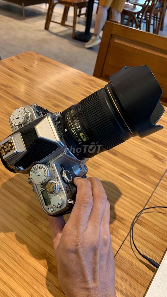 nikon 28.1.8 Nano. Mua bán Máy ảnh, Máy quay tại Thành phố Biên Hòa Đồng Nai được đăng bởi lê hình 1