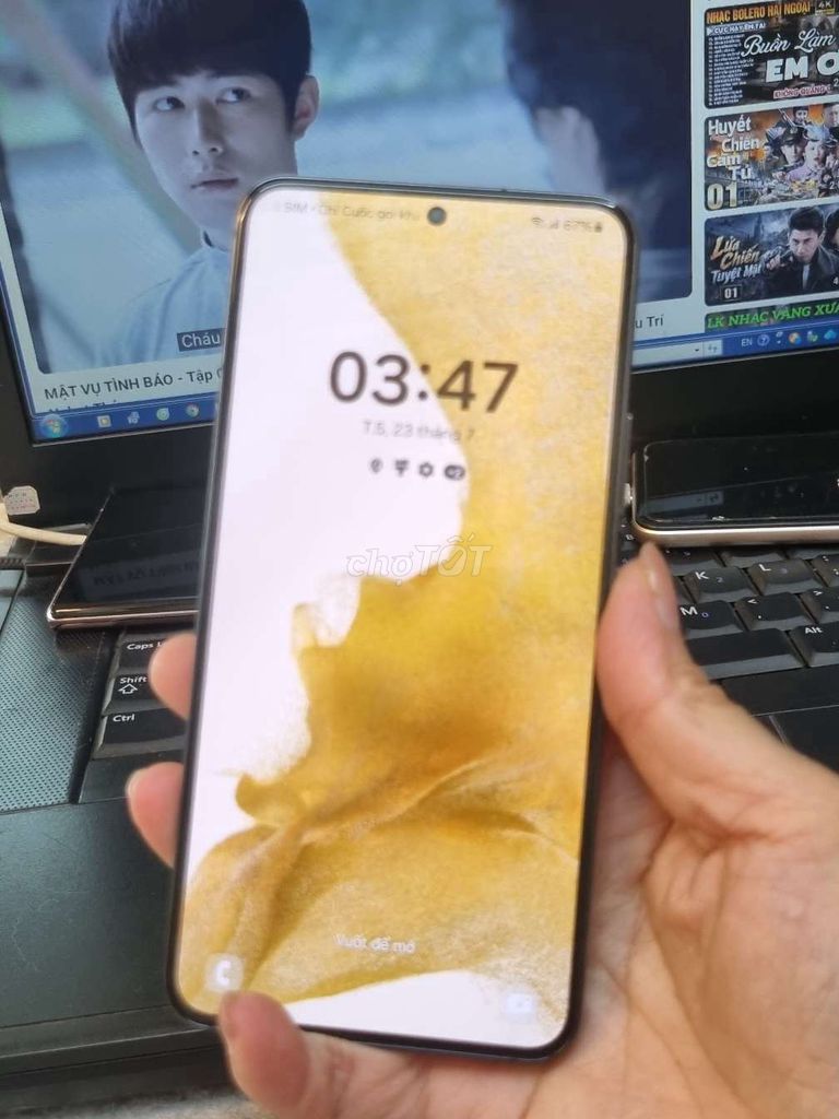 Sam Sung S22 5G nhỏ gọn bản MỸ 2sim chip Snapdrago. Mua bán Điện thoại tại Quận Thanh Xuân Hà Nội được đăng bởi NGUYỄN XIỂN TX HN  hình 1