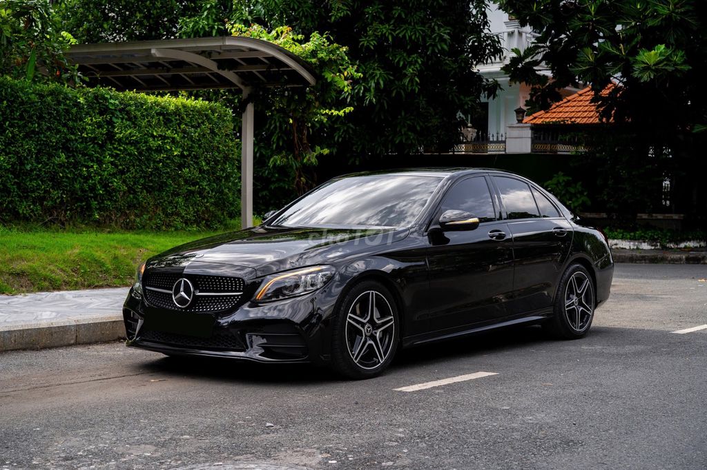 Thì Đây Là Mer C300 AMG 2019 - Xe chuẩn 100%. Mua bán Ô tô tại Quận 7 Tp Hồ Chí Minh được đăng bởi Bảo Duy Ô Tô hình 1