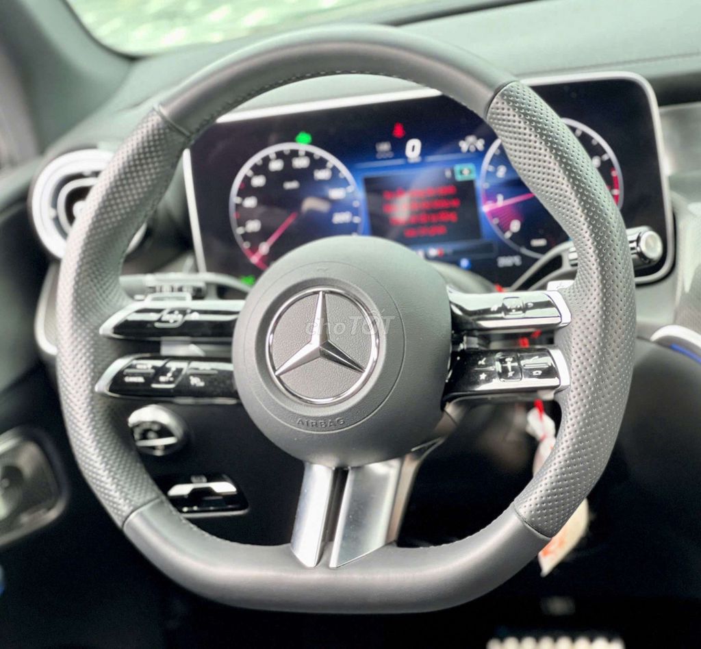 2023 300 4Matic - 5000 km. Mua bán Ô tô tại Thành phố Vũng Tàu Bà Rịa - Vũng Tàu được đăng bởi Quốc việt  hình 9