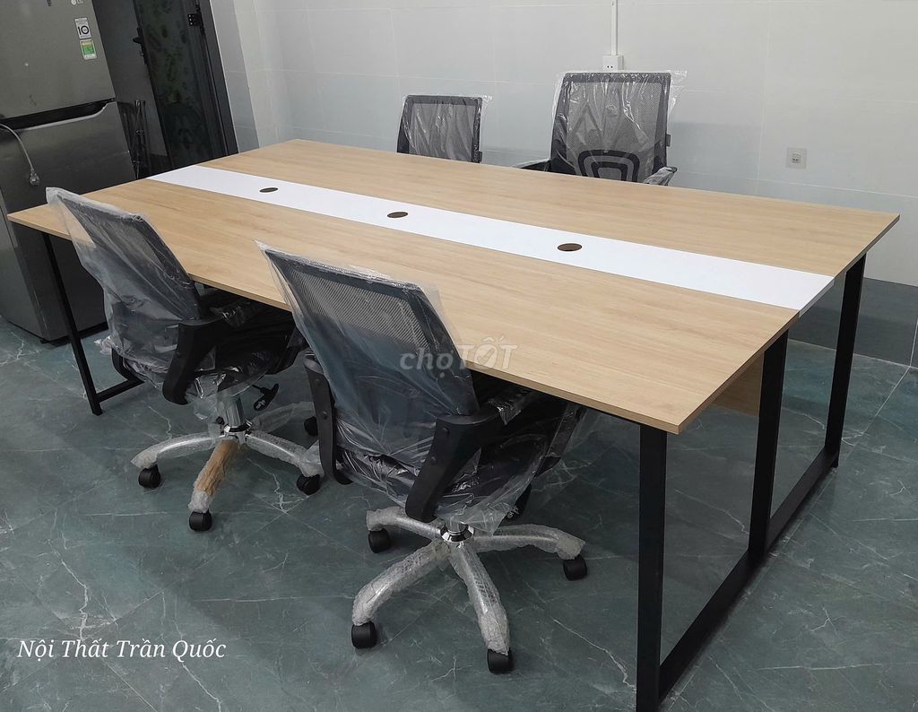 Bàn họp ván MDF 1m2x2m4. Mua bán Đồ dùng văn phòng tại Quận Gò Vấp Tp Hồ Chí Minh được đăng bởi Trần Thị Mỹ Duyên  hình 1
