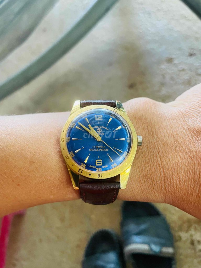 em bán chiếc đồng hồ thuỷ sỹ lên giây còn rất đẹp. Mua bán Đồng hồ tại Thị xã Phú Mỹ Bà Rịa - Vũng Tàu được đăng bởi Mr Vũ hình 4