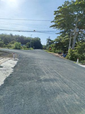 Đất nhiều tiện ích gần chợ trường học. Mua bán đất tại Huyện Tân Châu Tây Ninh được đăng bởi Nguyễn Tâm
