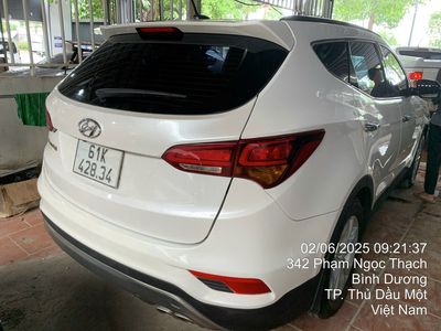 Hyundai Santa Fe 2016 2.4L 4WD - 156658 km. Mua bán Ô tô tại Thành phố Thủ Dầu Một Bình Dương được đăng bởi PHONG PHU CONG TY