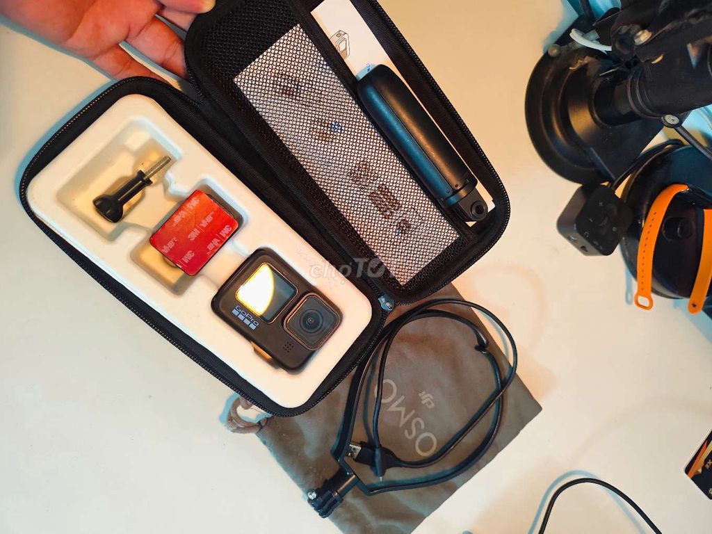 Máy quay hành động GoPro Hero 10 Black Đen. Mua bán Máy ảnh, Máy quay tại Huyện Thanh Trì Hà Nội được đăng bởi Đồ Cũ Còn Tốt Hà Nội hình 1