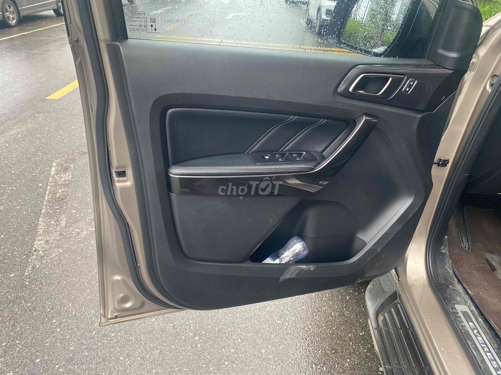 Ford Everest 2020 Titanium 2.0L AT 4x2 - 96000 km. Mua bán Ô tô tại Quận Nam Từ Liêm Hà Nội được đăng bởi Lưu quang kiên hình 9